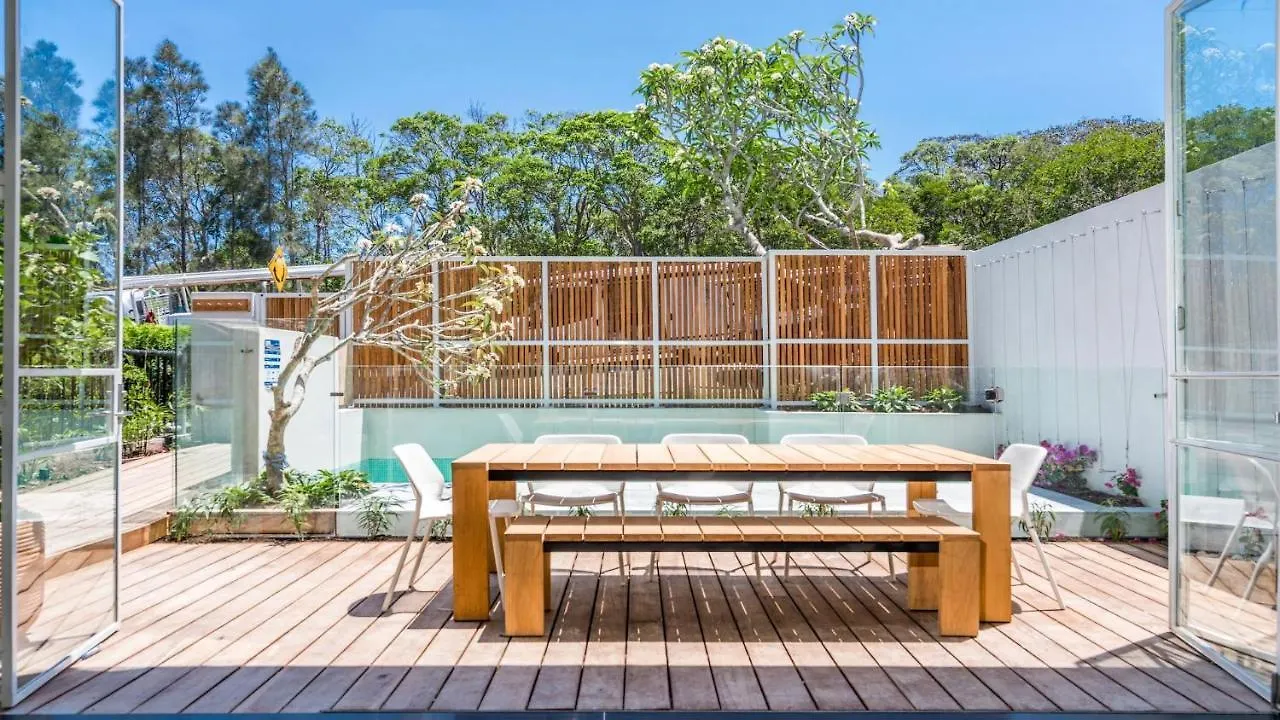 Driftwood One - Beachfront Home With Rooftop Pool バイロンベイ 別荘