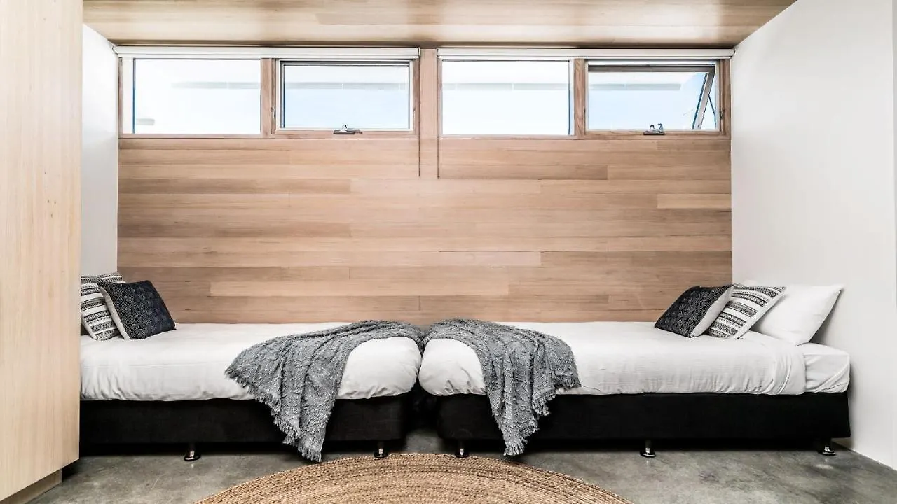 Driftwood One - Beachfront Home With Rooftop Pool バイロンベイ